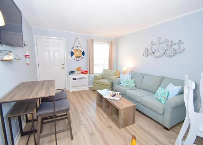 Apartment Orleans Court 304